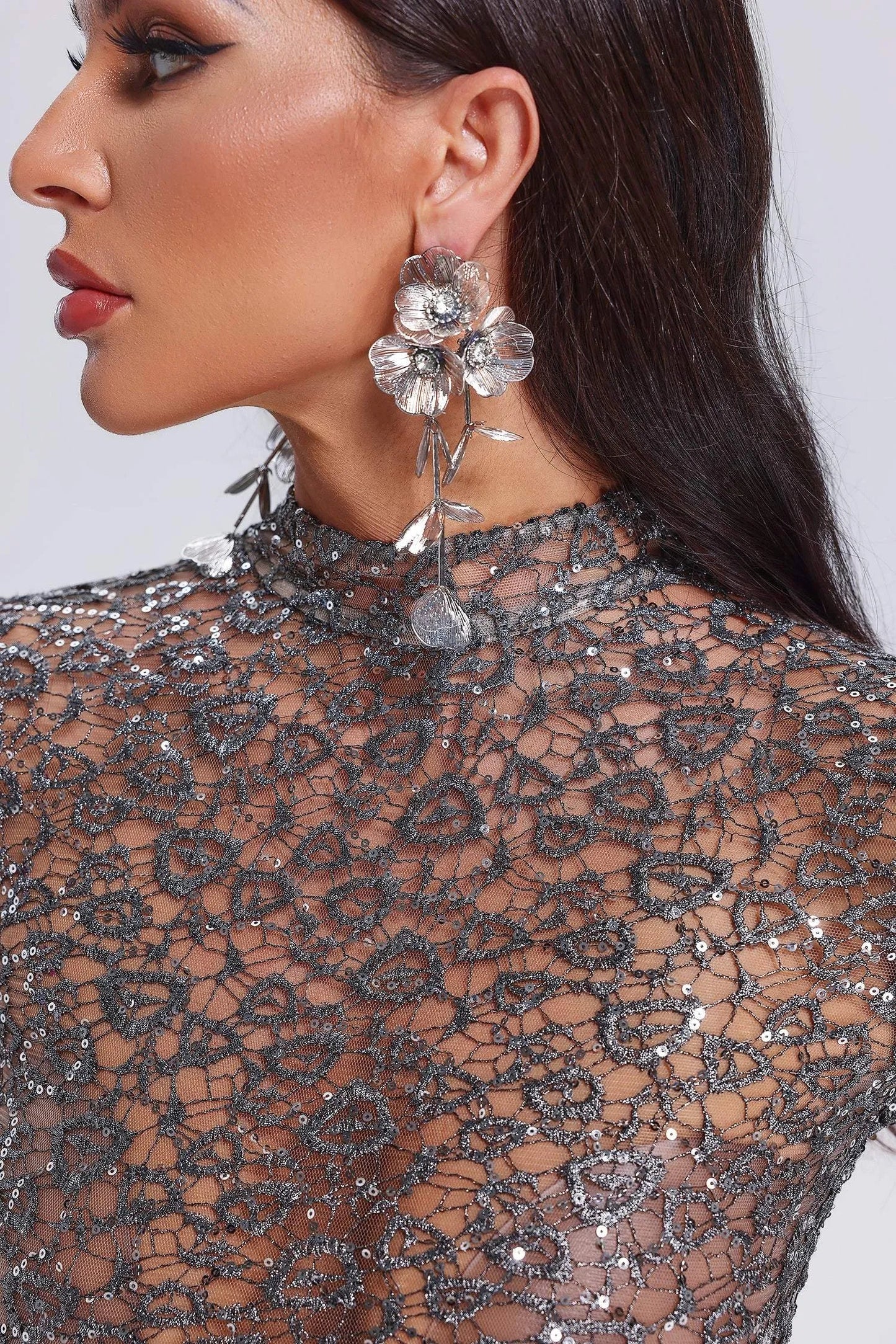 Aria Earrings – Silver Flowers