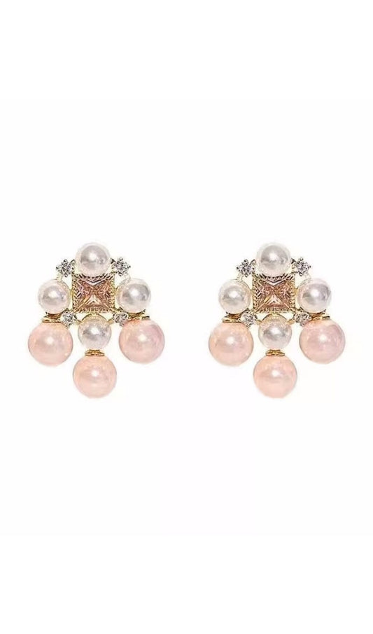 Arianna Pearl Earring In Pink