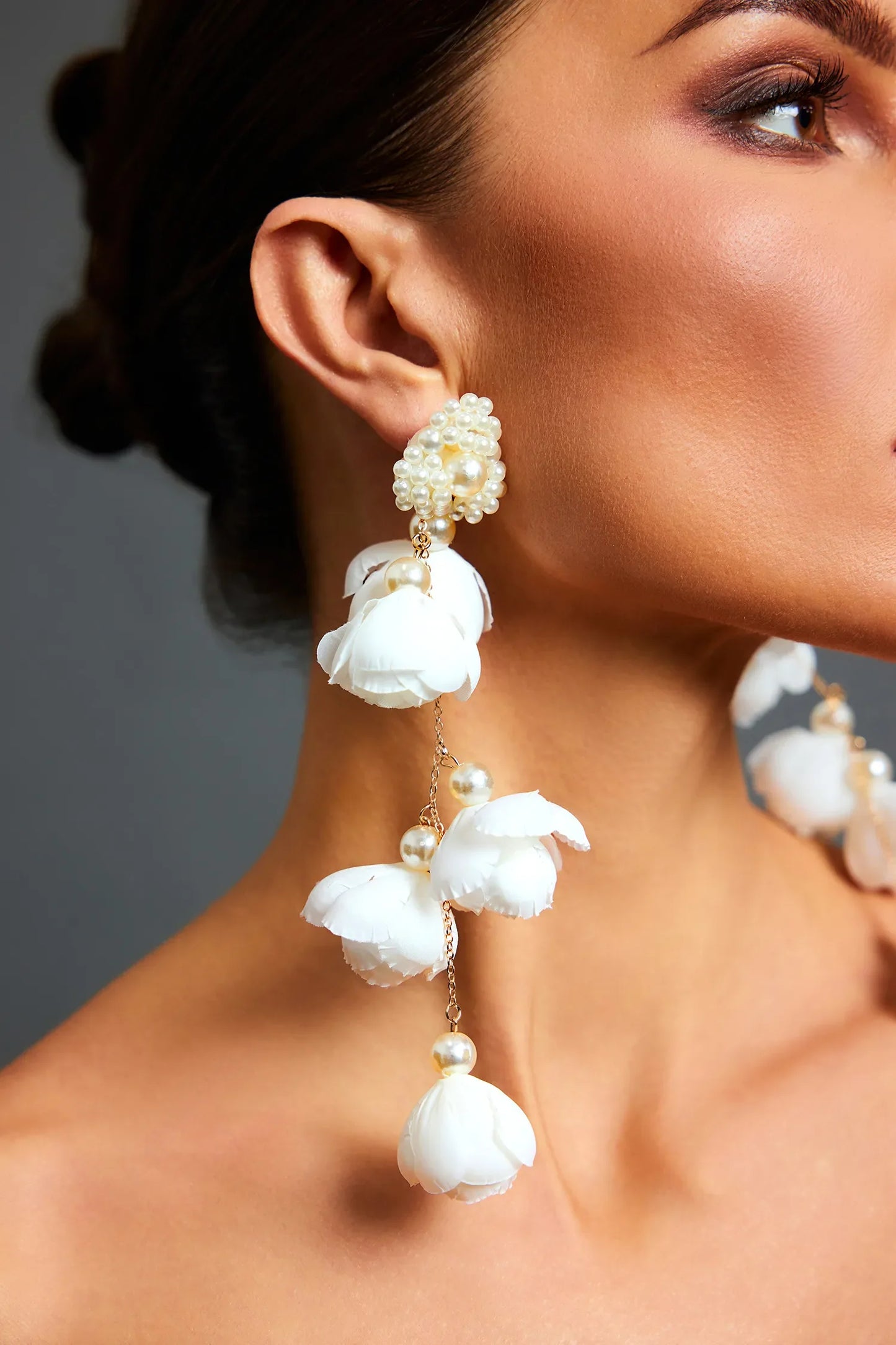 Camellia Earrings – White Flower &amp; Pearls