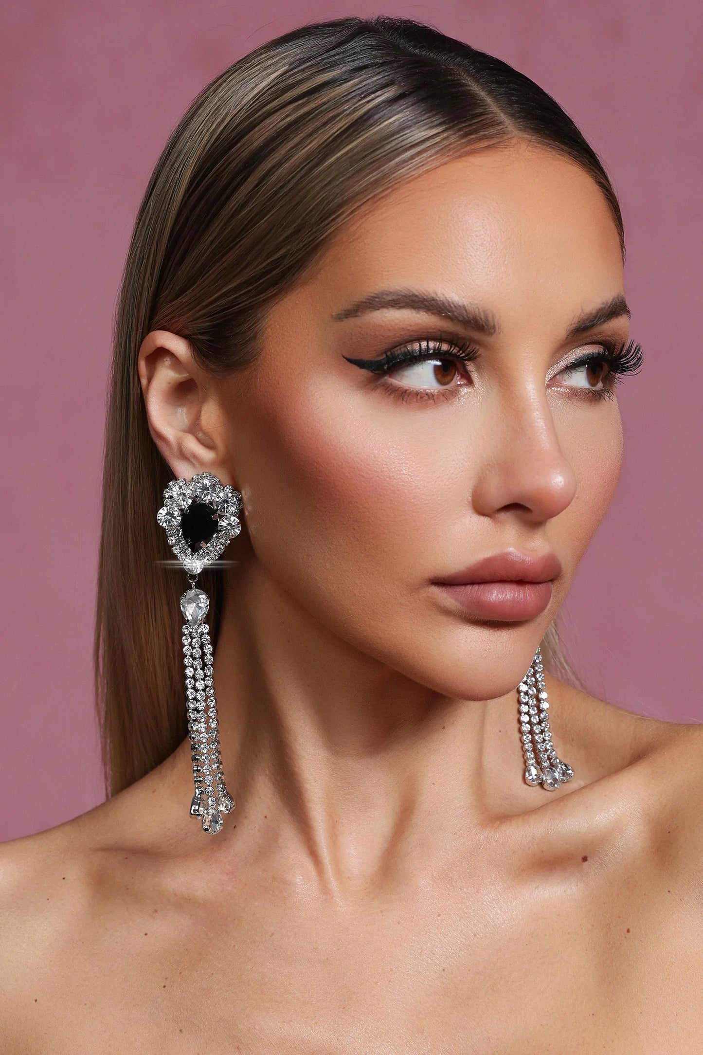 Liora Pendants – Black Heart