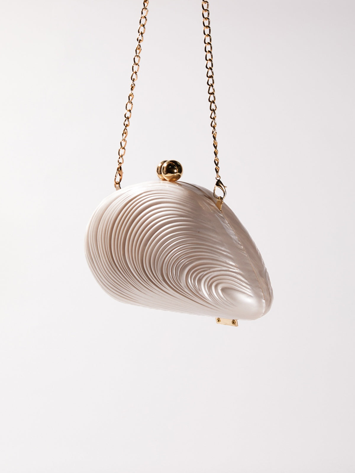 Mahin Seashell Convertible Clutch 