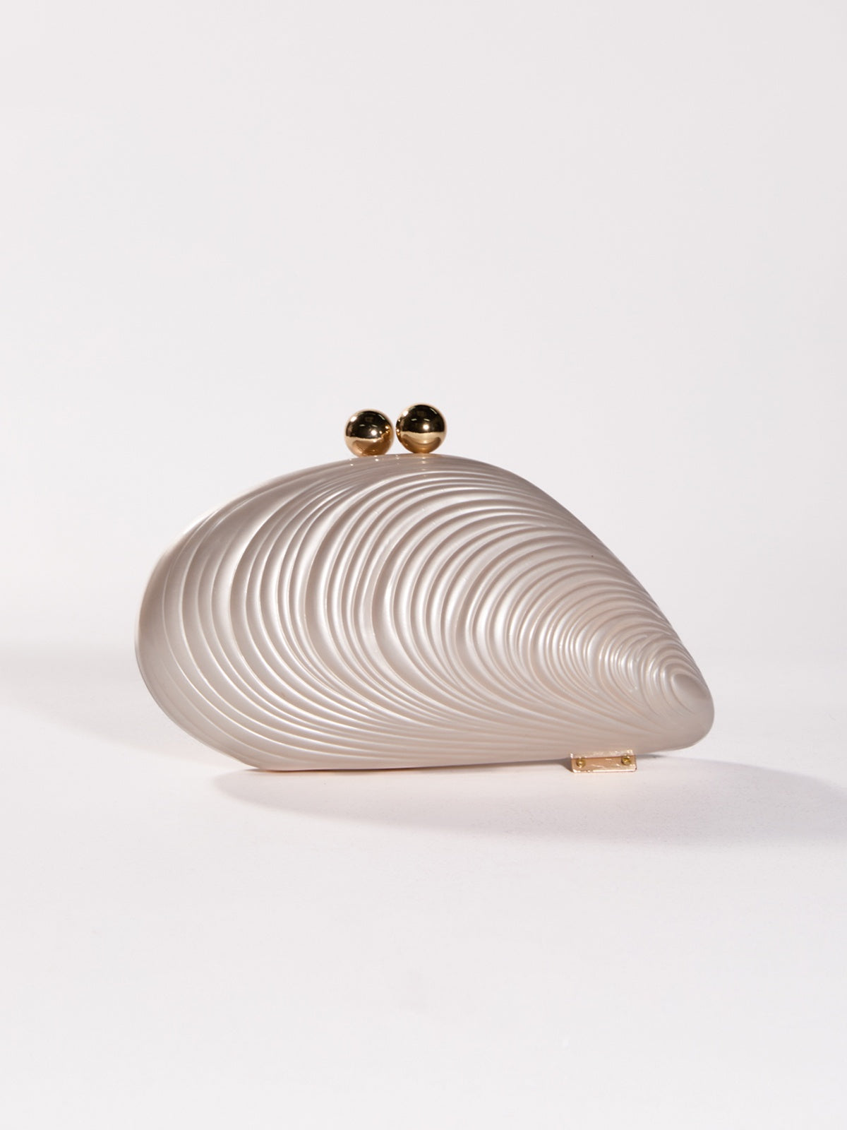 Mahin Seashell Convertible Clutch 