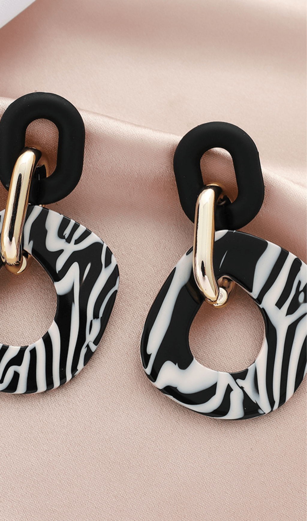 Ariyah Zebra Print Earrings 