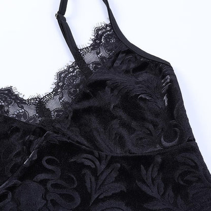 Velvet pattern eyelash lace v neck cami top